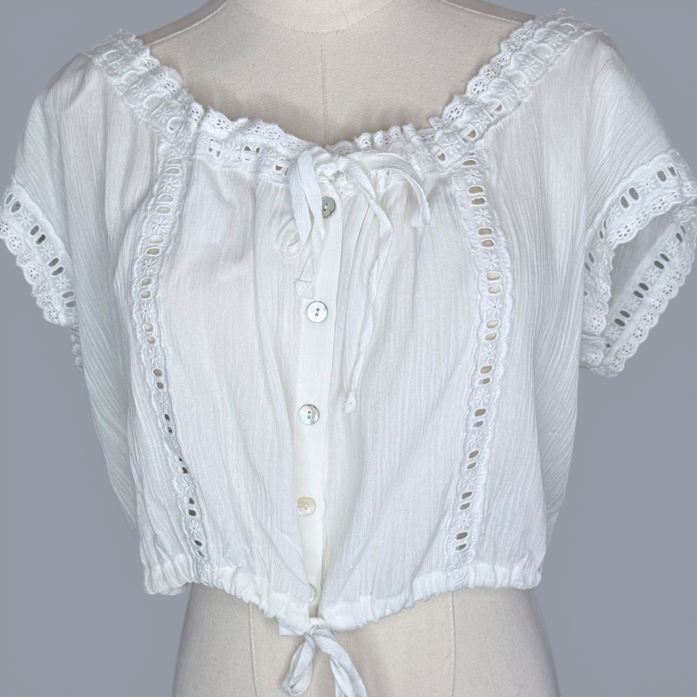 Angel Kiss White Eyelet Lace Gauze Crop Top Boho Button Front Cap Sleeve Large